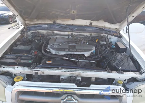 2001 Nissan Pathfinder Le from USA, damaged, VIN JN8DR09Y11W570804